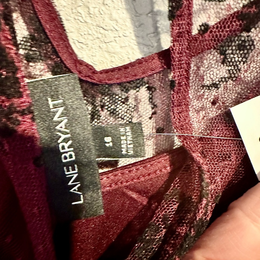 Gorgeous burgundy and black lace long dress. Lane Bryant. Size 16 - Picture 6 of 7